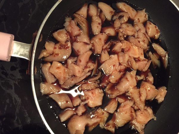 Sauté de Poulet et Légumes sur Lit de Vermicelle 2