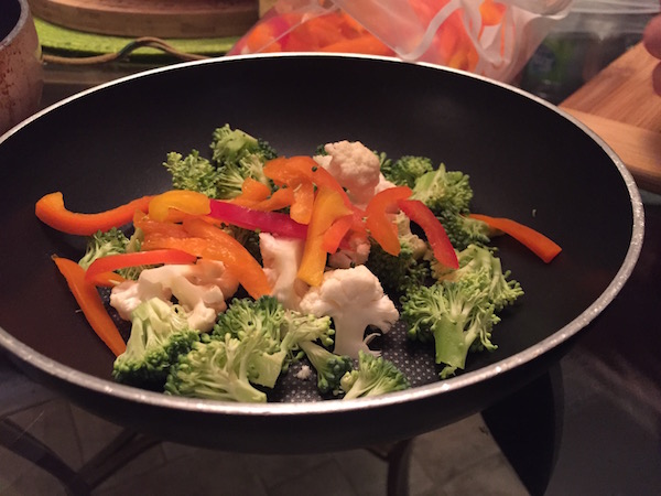 Sauté de Poulet et Légumes sur Lit de Vermicelle 3