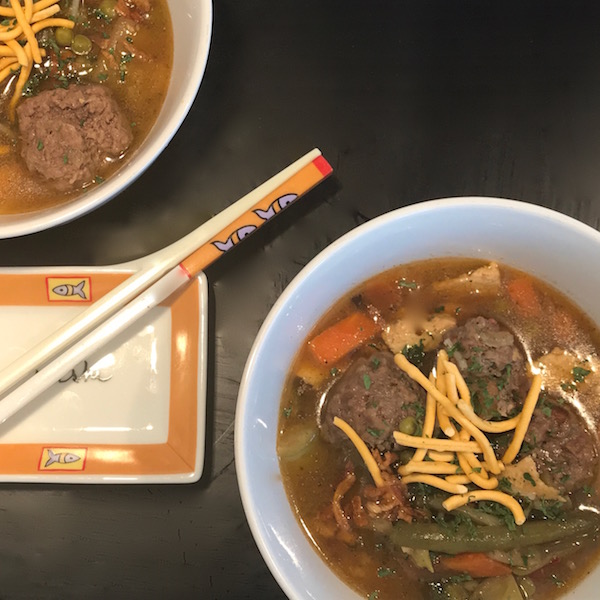 Soupe Asiatique Légumes et Boulettes de Viande 4