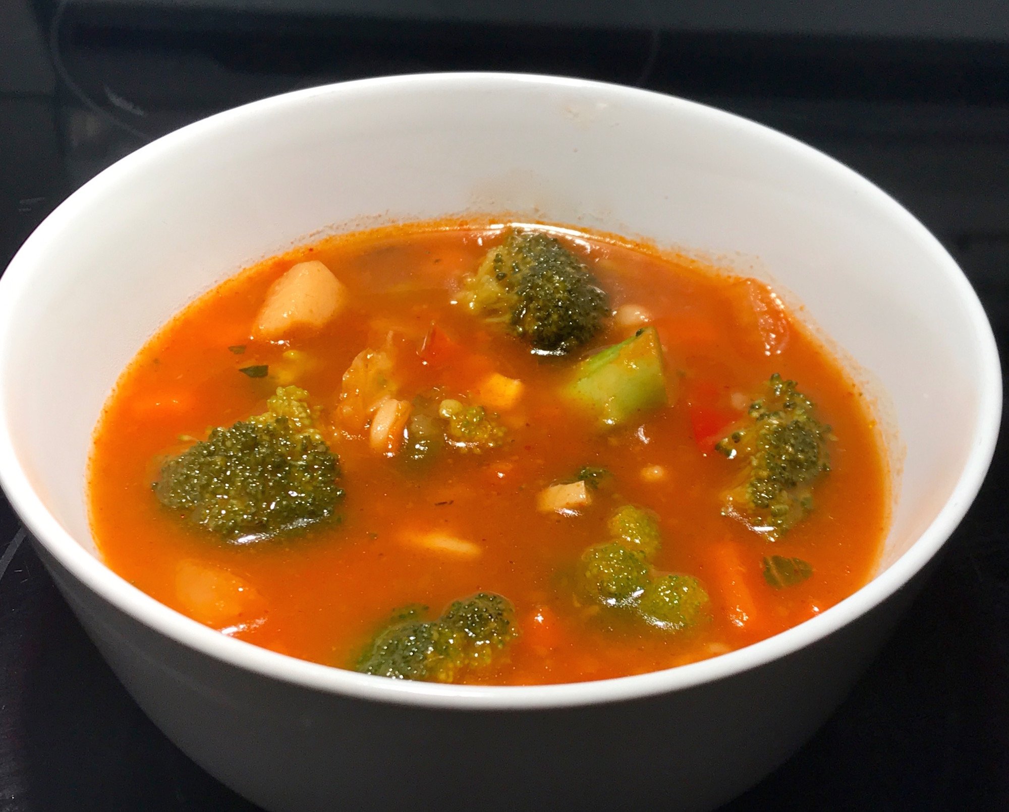 Recette: Soupe aux Légumes et Tomates