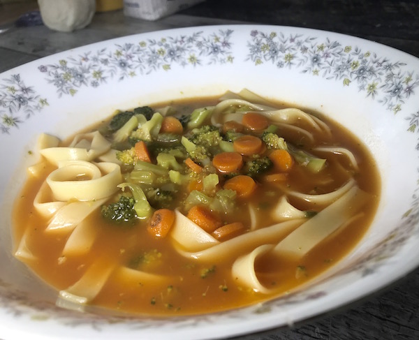 Soupe aux Pâtes et Légumes du Jardin 2