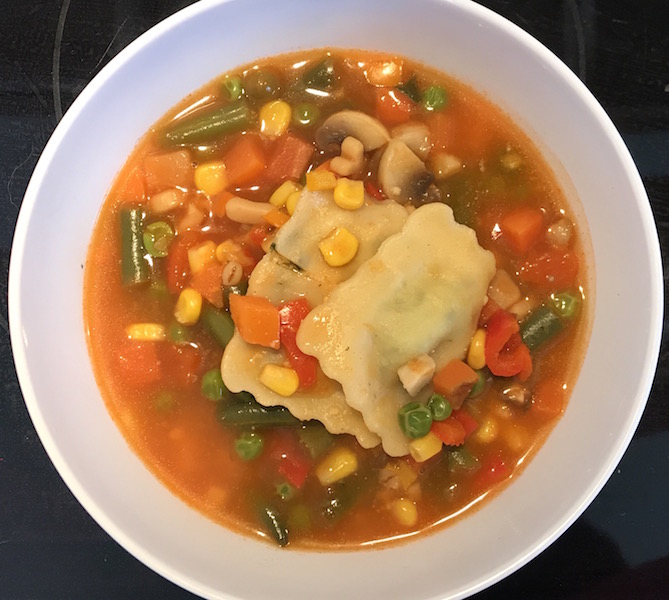 Soupe Légumes, Tomates et Raviolis 3