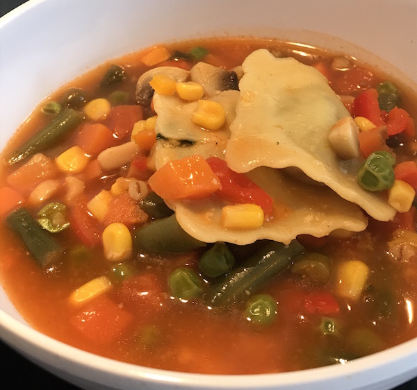 Soupe Légumes, Tomates et Raviolis 4