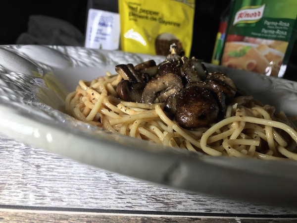 Spaghetti Sauce Rosée et Champignons 8
