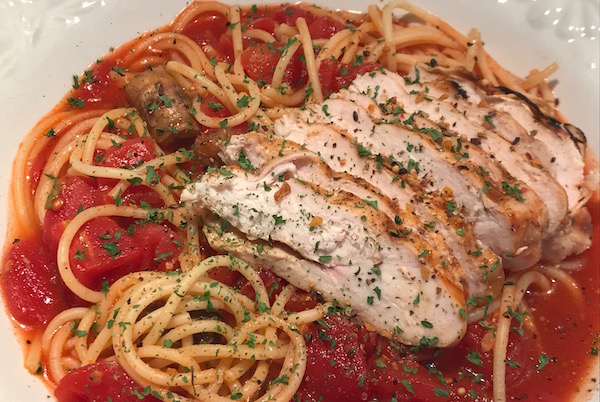 Spaghetti Tomates en Dès et Poulet 7