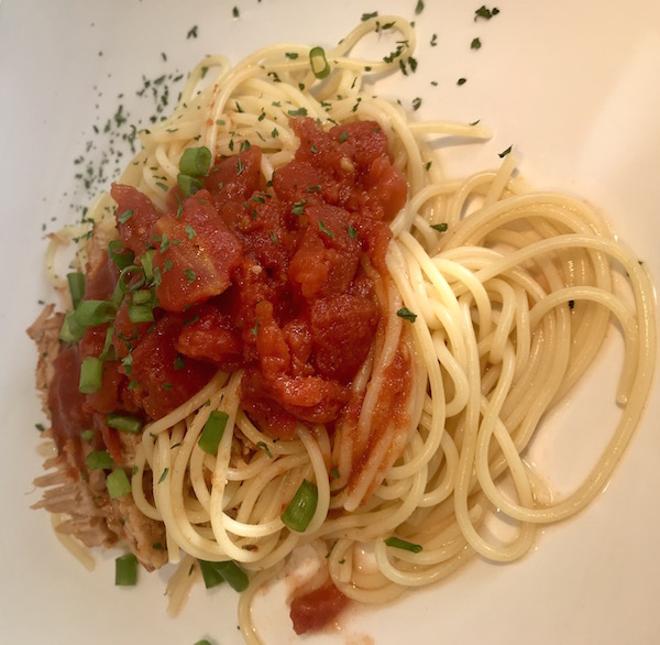  Spaghettis et Côtelettes de Porc Sauce Tomates 6
