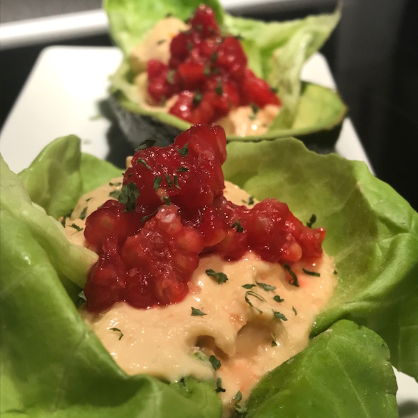 Trempettes de hummus et Framboises 4