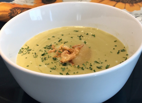 Velouté d'asperges et de Pommes Vertes 2