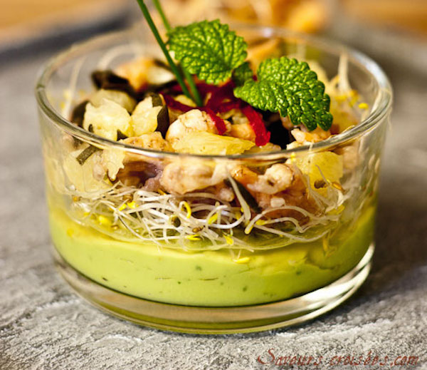 Verrine à L’avocat Pamplemousse et Crevettes 1