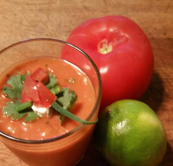 Verrine de Gaspacho Concombres-Tomates